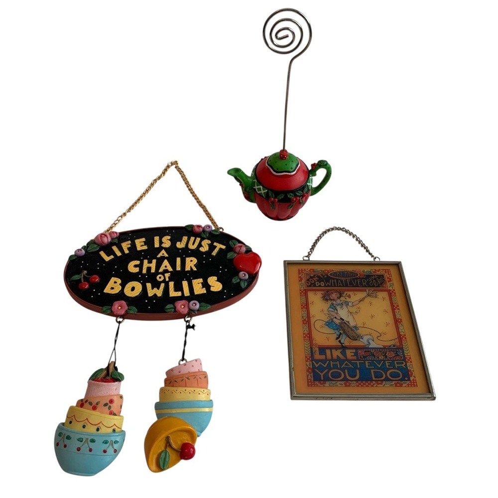 MARY ENGELBREIT Vintage Wall Decor and Photo Holder Set Collectibles